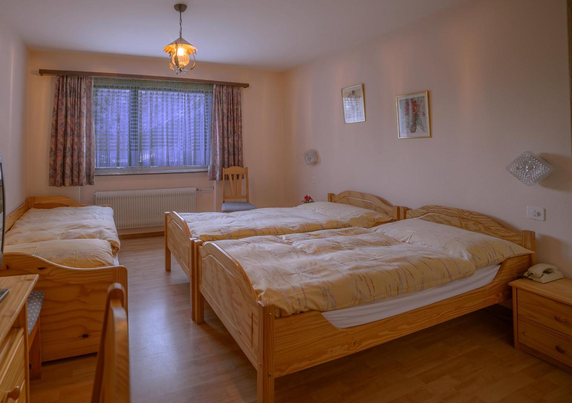 Hotel Olympia Saas-Almagell Eksteriør bilde